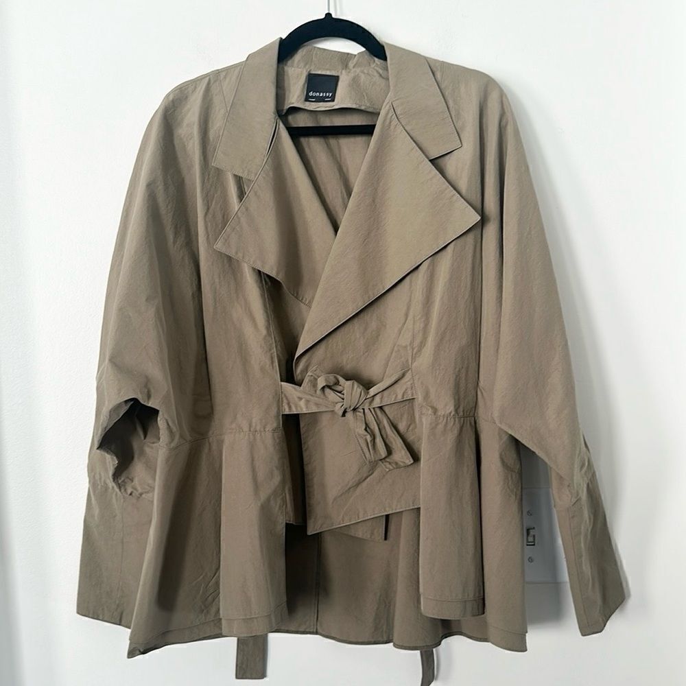 Donassy Short Belted Tan Trench Jacket 38